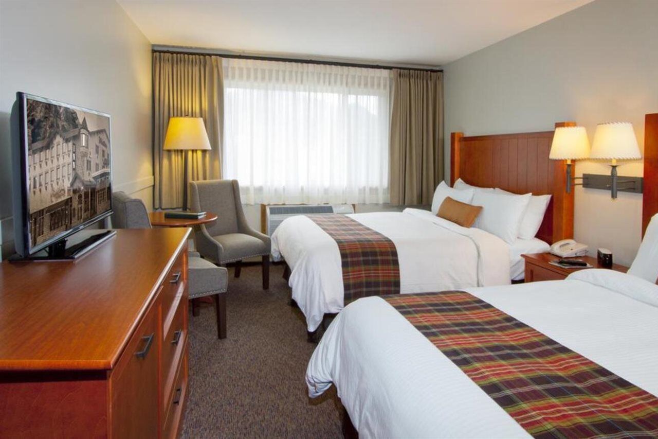 Whistler'S Inn Jasper Exterior photo